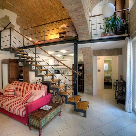 Stilnuovo Charming Apartment In Siena'S Historic Center, Very Close To Piazza Del Campo エクステリア 写真