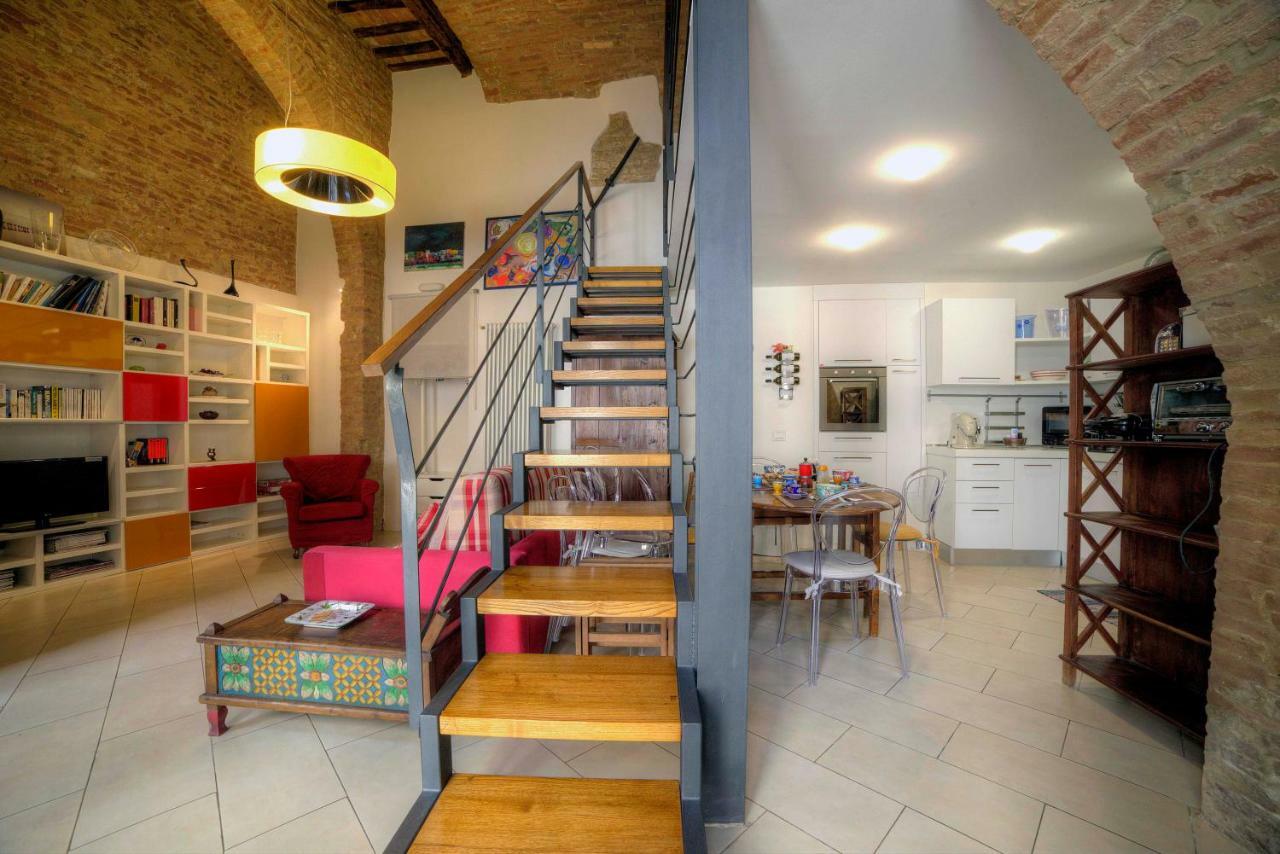 Stilnuovo Charming Apartment In Siena'S Historic Center, Very Close To Piazza Del Campo エクステリア 写真